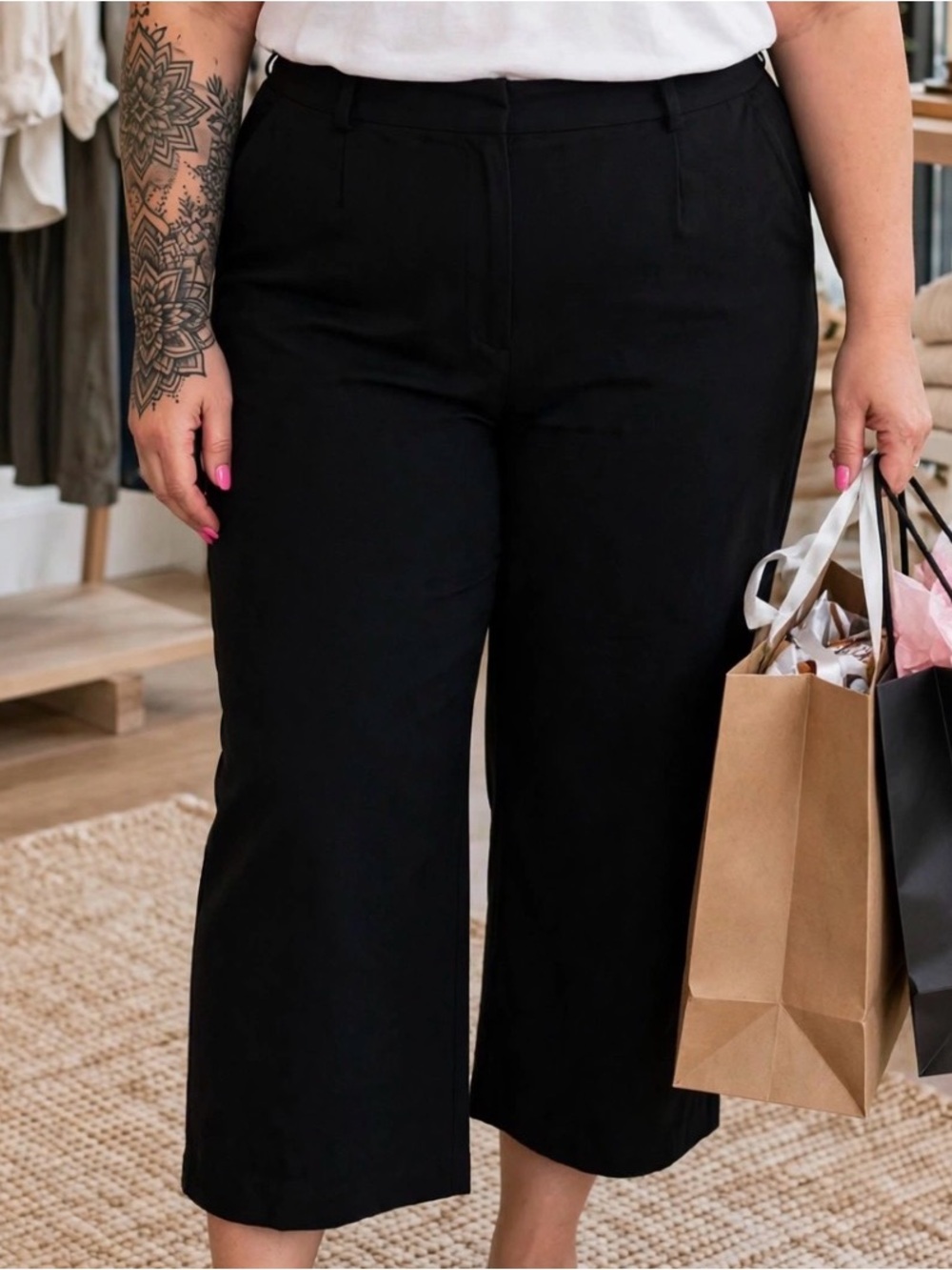 Design In Italy Black Wide Leg Cropped Pants Size 14 XL | High Waist Pleated